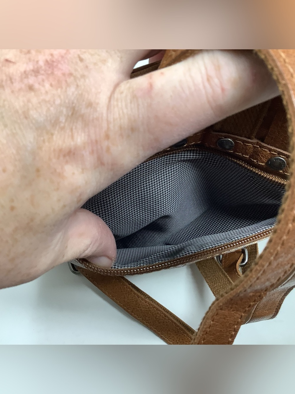 Spikes and Sparrow Leather Backpack - Picture 6 of 12